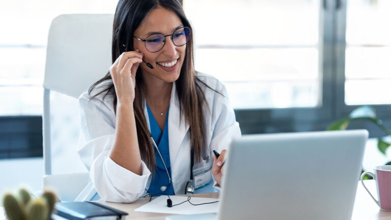 medical-professional-on-telehealth-conference-call-with-a-patient-online